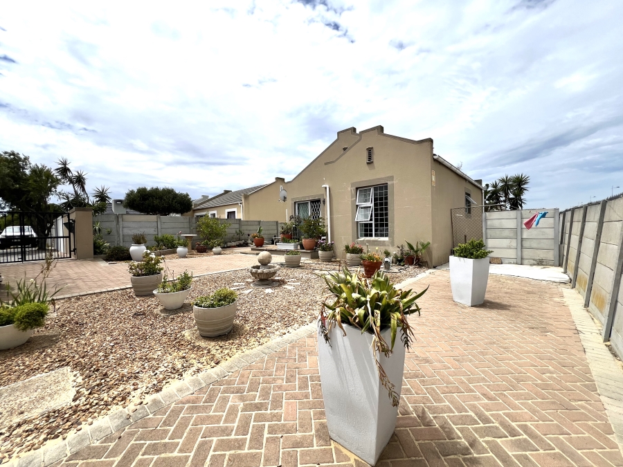 To Let 2 Bedroom Property for Rent in Sunningdale Western Cape